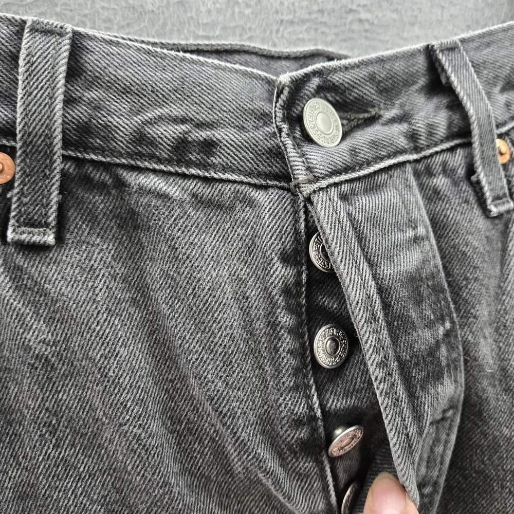 Levis *please carefully